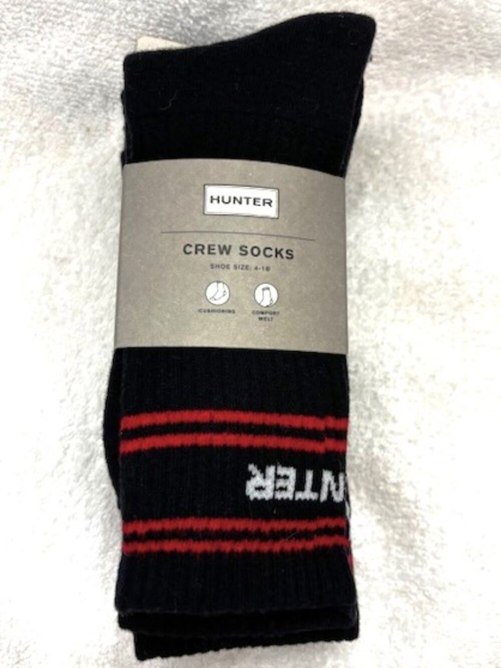 Three pair pack Hunter logo cushioned crew socks in black Men's Size 4 - 10 NWT